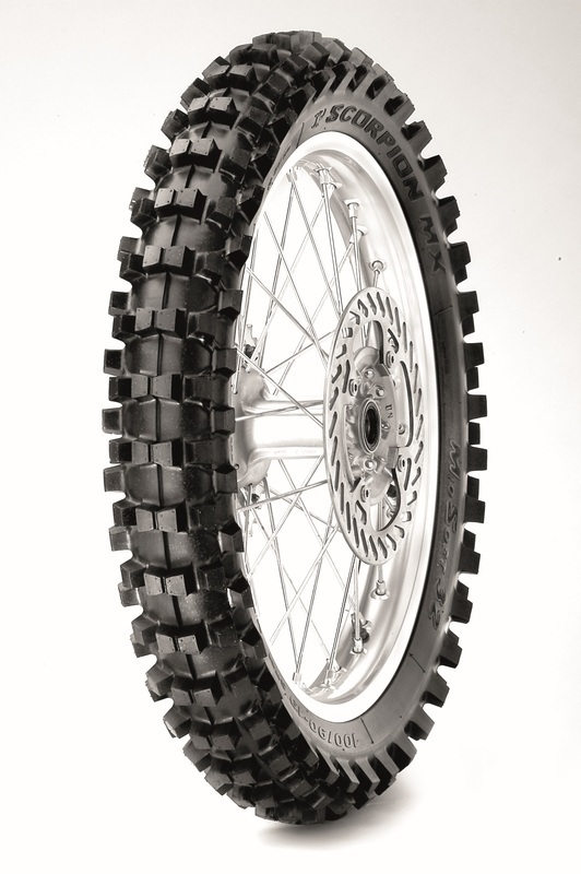 Pneu PIRELLI SCORPION MX32 MID SOFT 90/100-14 NHS TT